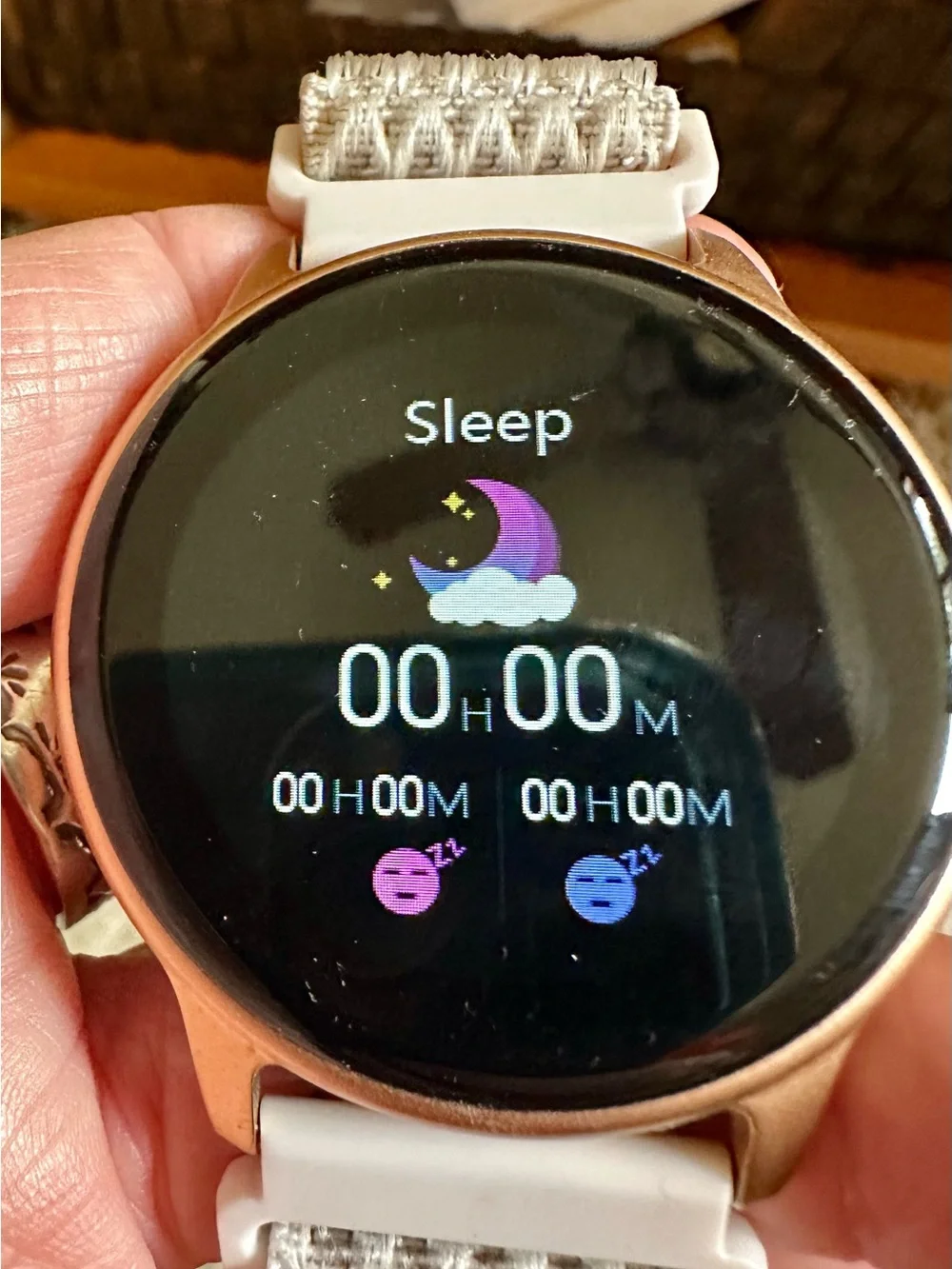 Round Smartwatch in Light Pink with Heart Rate & Activity Tracking